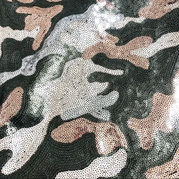 NWOT Camo Sequin Skirt - Picture 4 of 5